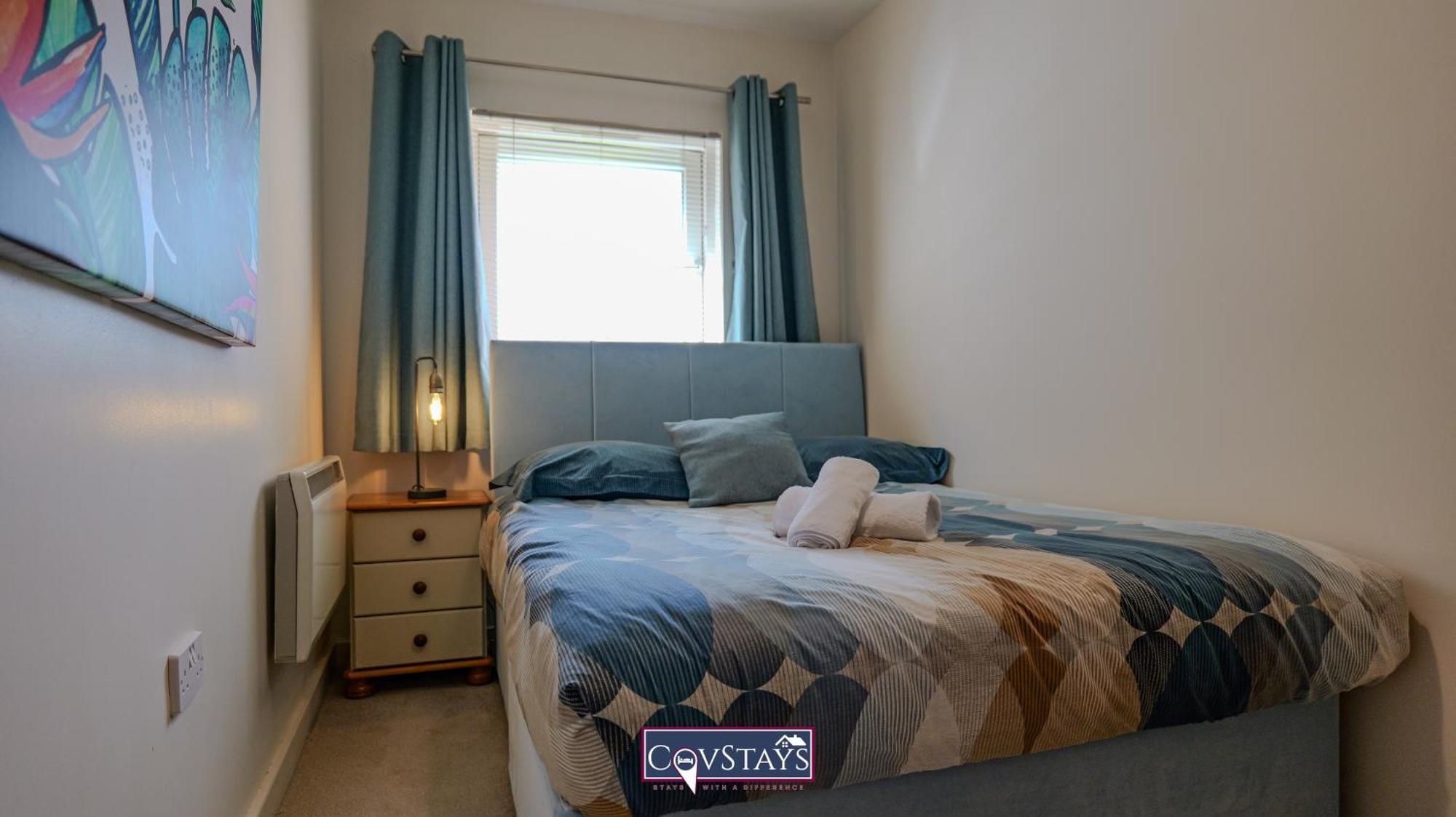 Triumph House - 3-bed 2-bath In Centre By Covstays * Coventry